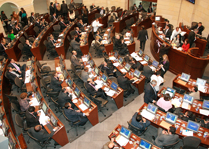 ¿Equilibrio de poderes o retorno al presidencialismo?