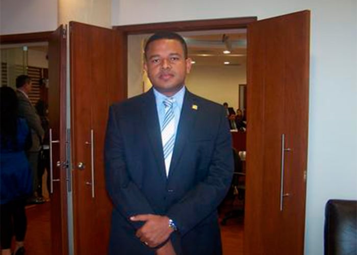 No más Yahir Acuña