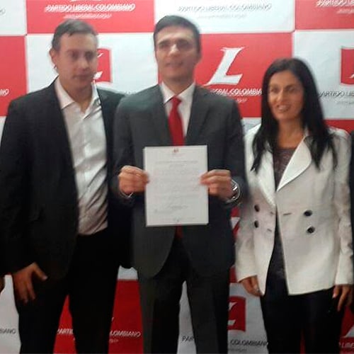 El gallo que le salió a Yahir Acuña en el Partido Liberal