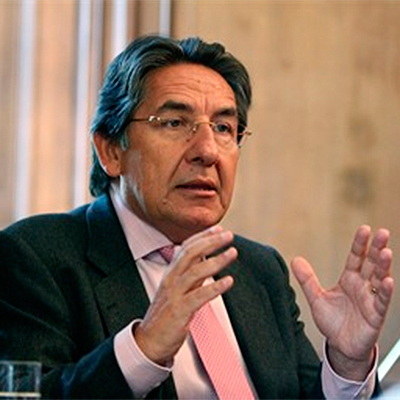 Los tres escenarios de Néstor Humberto Martínez tras su retiro de la Presidencia