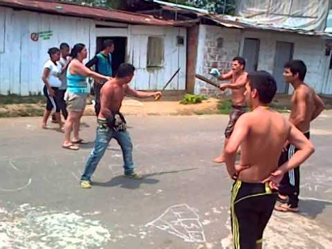 Los noticieros del post conflicto: el diálogo del machete