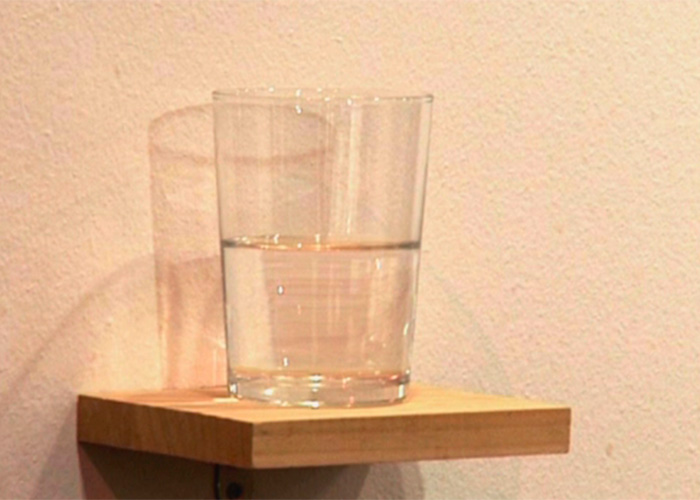 El medio vaso de agua que vale 20.000 euros