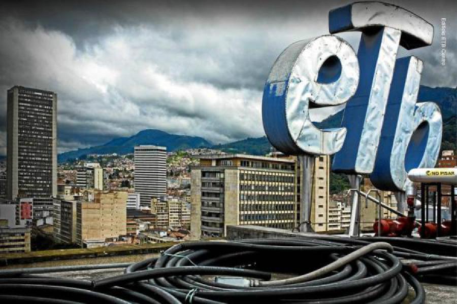 ETB presenta daño masivo en su red de fibra óptica en Bogotá