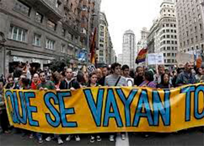 Se derrumban los partidos políticos en Colombia