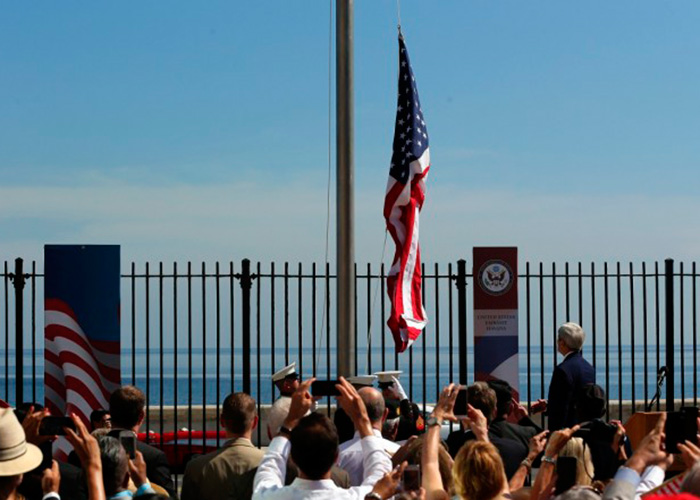 Video: John Kerry iza la bandera norteamericana en La Habana