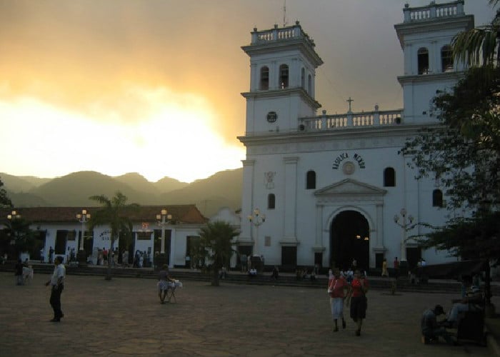La tierra del oro y los milagros