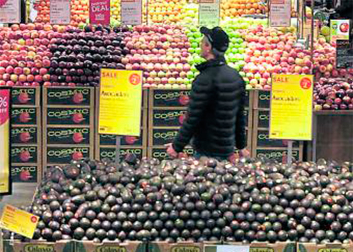 'El Invima controla su vida y la mía'