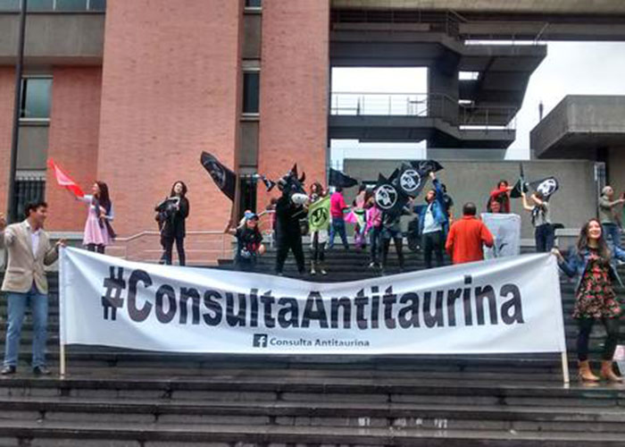 Entre la falsa austeridad y la antidemocracia