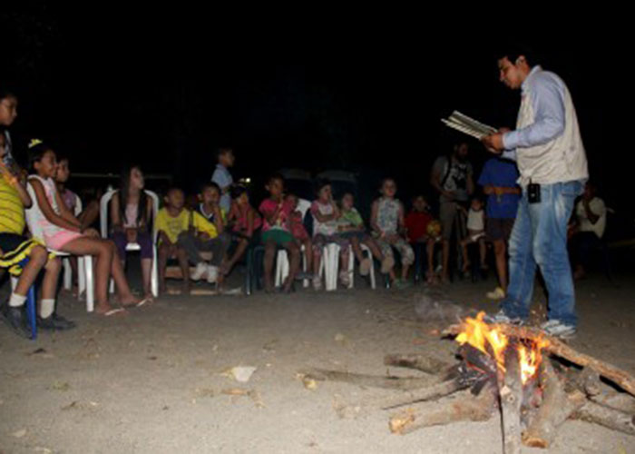 Lectura y cine en los albergues de la frontera