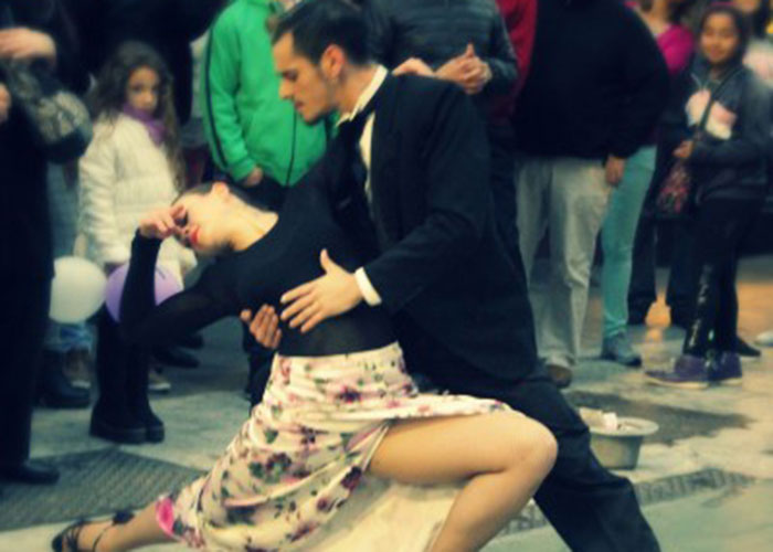La colombiana que enamora a Buenos Aires bailando tango