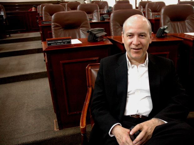 ¿Por qué se fue Carlos Vicente De Roux?