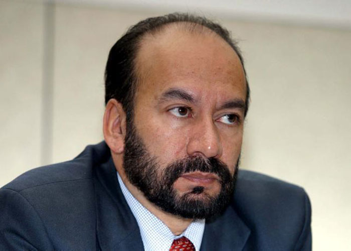 El derecho a la guerra de Alfredo Rangel