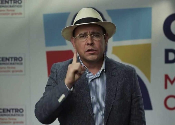 Vargasvil, más uribista que Uribe