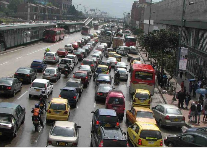 El video que explica el caos del transporte público en Bogotá