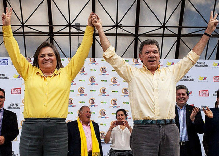 Clara López va ganando