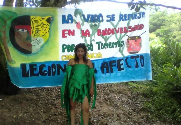Un árbol por las aguas en las que transitó la guerra