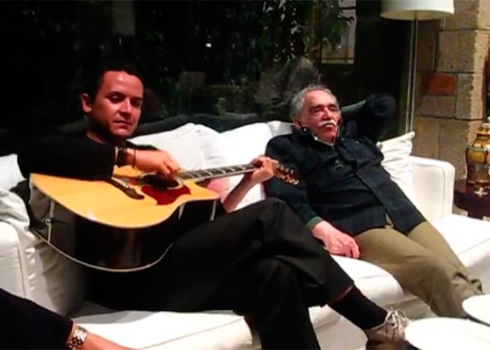 El video en el que Fonseca hace llorar a Gabo con esta serenata