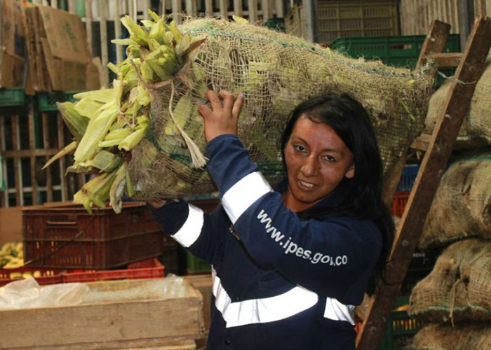 Plazas de mercado aprovechan cerca del 70 % de residuos en recursos orgánicos