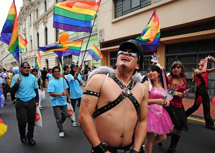 Los homosexuales, esos malditos portadores de sida