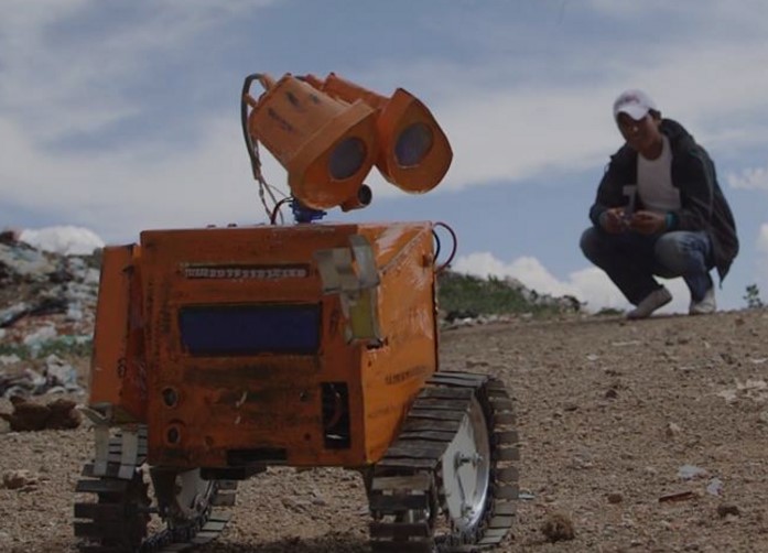 Video: Un indígena crea el primer Wall-E latinoamericano