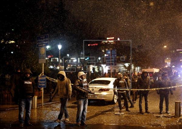 Estambul tiembla con un nuevo atentado suicida