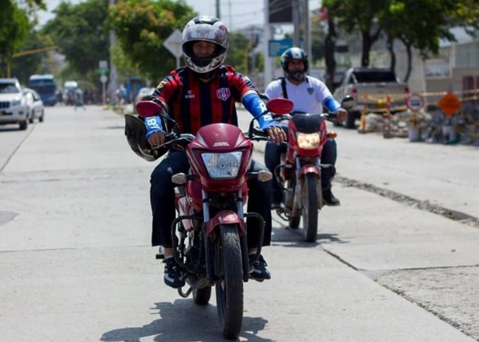 Satanizando la seguridad motera