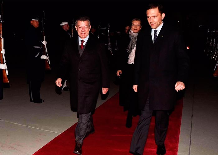 Los escogidos de Santos para acompañarlo en el avión presidencial