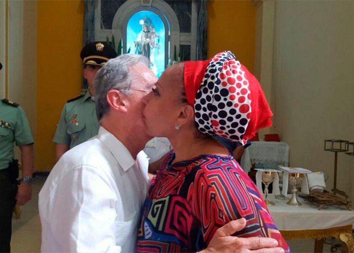 Piropos de Uribe a Piedad Córdoba: 