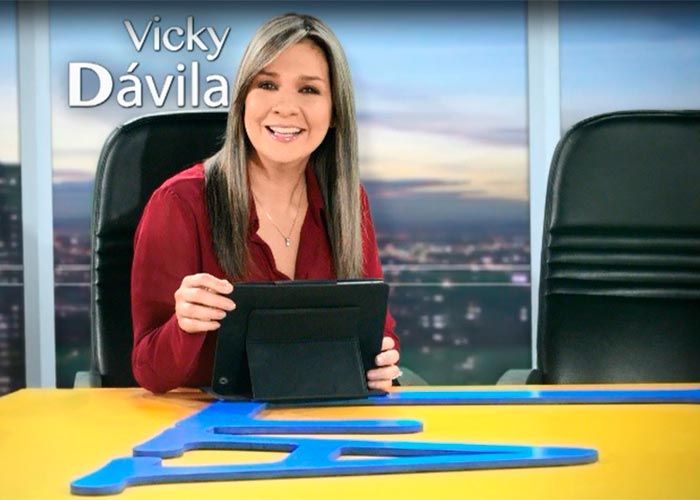 La renuncia NO voluntaria de Vicky Dávila