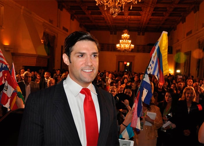 El colombiano que puede ser alcalde de Miami