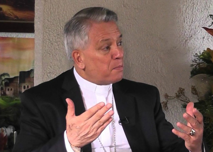 El obispo rebelde que habla duro desde el púlpito