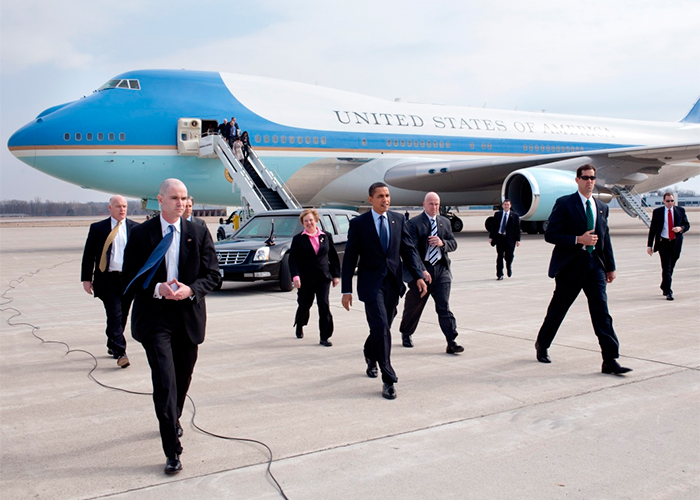 Las maravillas del avión en el que llegó Obama a Argentina