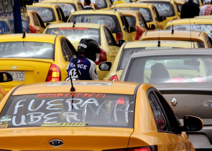 La realidad del problema entre taxistas y Uber