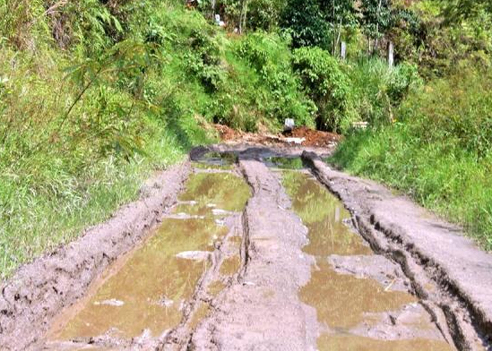 Vía Palocabildo- San Jeronimo en Tolima está destruida y sin solución