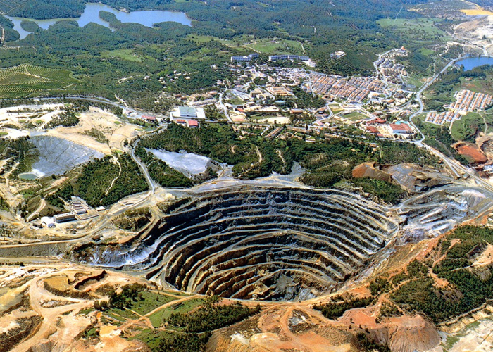 Megaminería a cielo abierto: otra amenaza para el Quindío