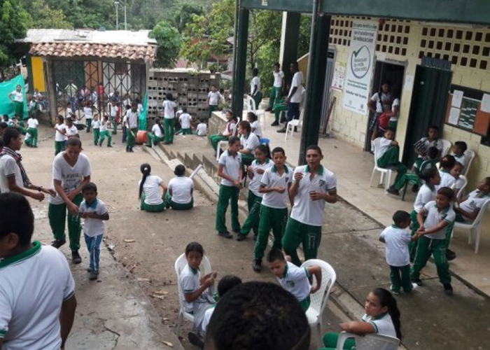Paro de estudiantes en Segovia, Antioquia