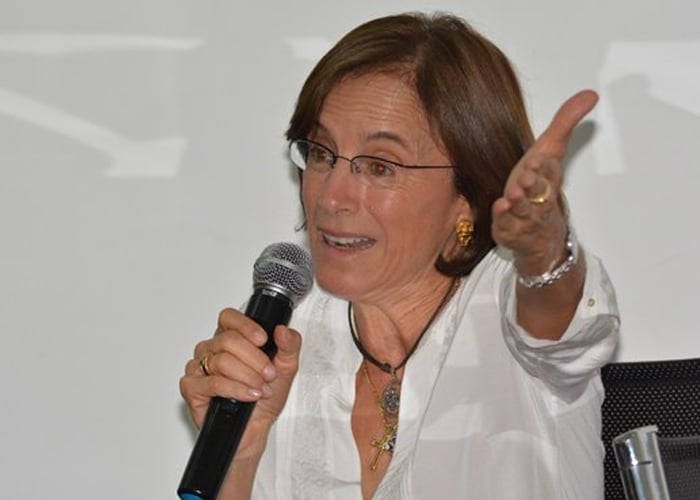 Un alud sobre Salud (Hernández)