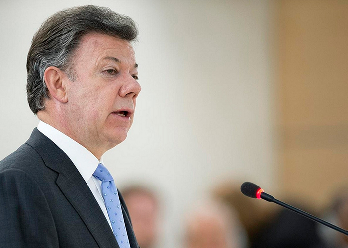 Santos le pone la cara a la Corte Constitucional