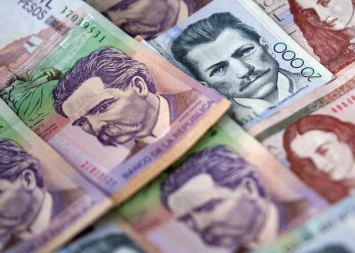 Negocios millonarios en subastas irregulares