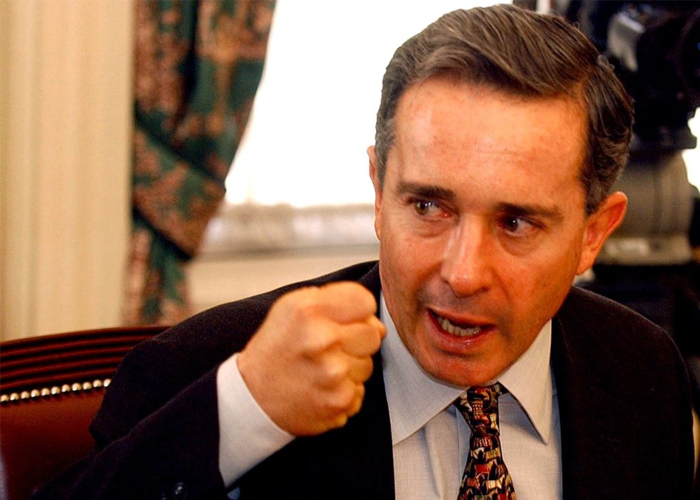 Uribe y su fraudulenta apropiación del lenguaje de izquierda