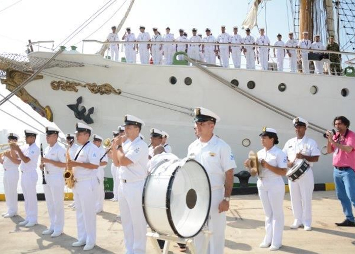 ¿Armada Nacional al servicio de intereses de Ardila Lülle en la Copa América?