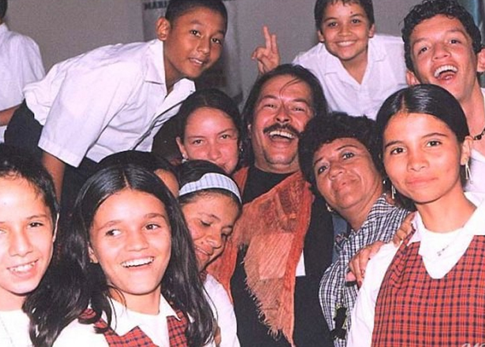 Porque las palabras pueden más que los fúsiles