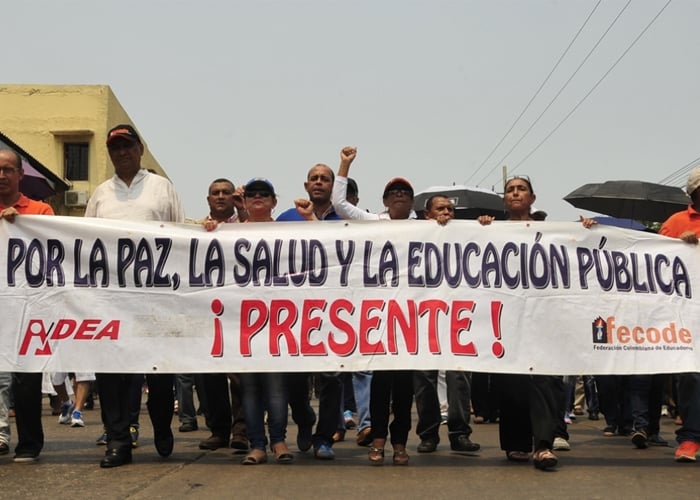 Los maestros de Colombia tenemos derecho a emberracarnos