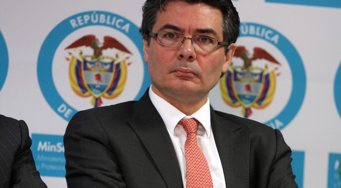  - Carta abierta a Alejandro Gaviria, Ministro de Salud