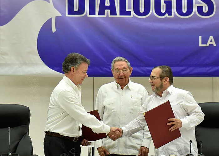 El Gobierno la sacó del estadio con la firma del acuerdo con las FARC