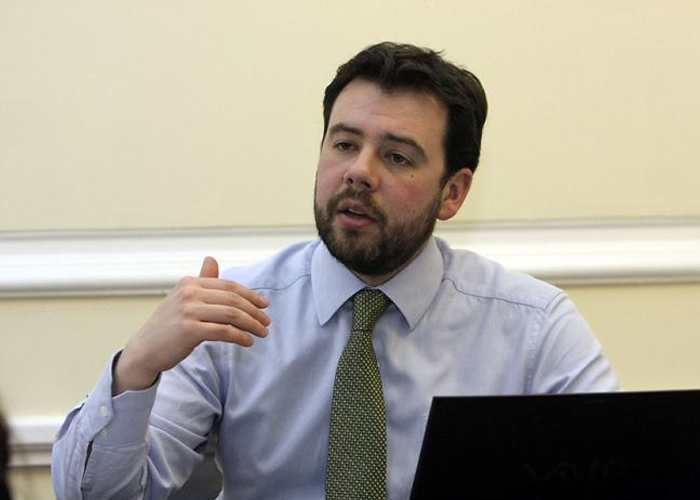 El doble rasero del senador Carlos F. Galán