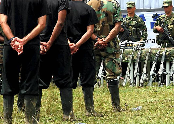 ¿Usted trabajaría con un reinsertado de la guerrilla?