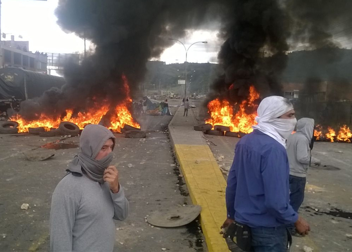 Se calentó el Paro Camionero