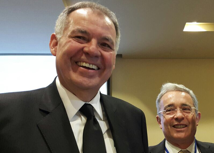 “Ordóñez y Uribe: la fórmula presidencial que nos salvará del castrochavismo”