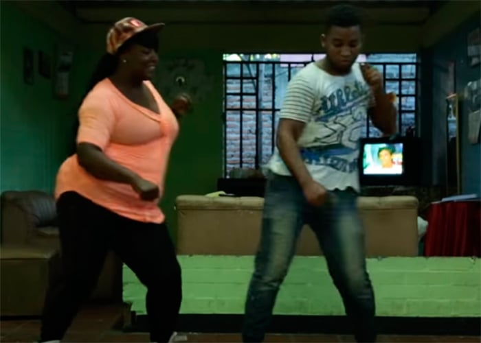 VIDEO: Angélica, la bailarina que le arranca jóvenes a la calle
